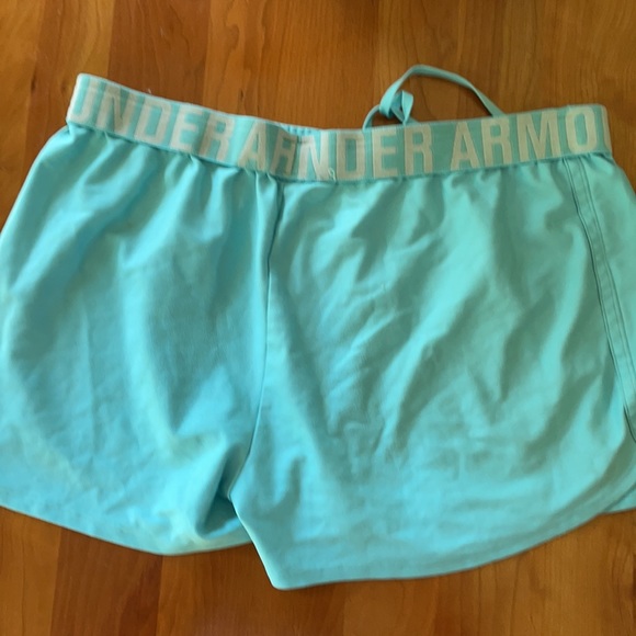 Under Armour Shorts - Picture 3 of 3